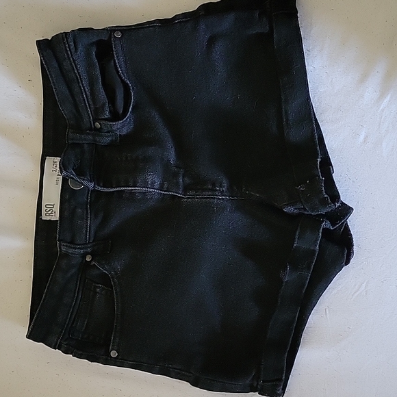 RSQ Shorts - Picture 1 of 3